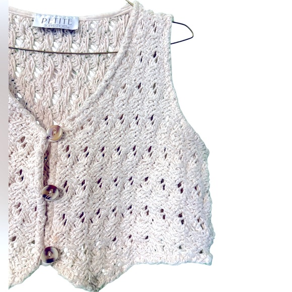 Vintage Women’s Crocheted Cream Cropped Vest Hippie Boho - Picture 7 of 12